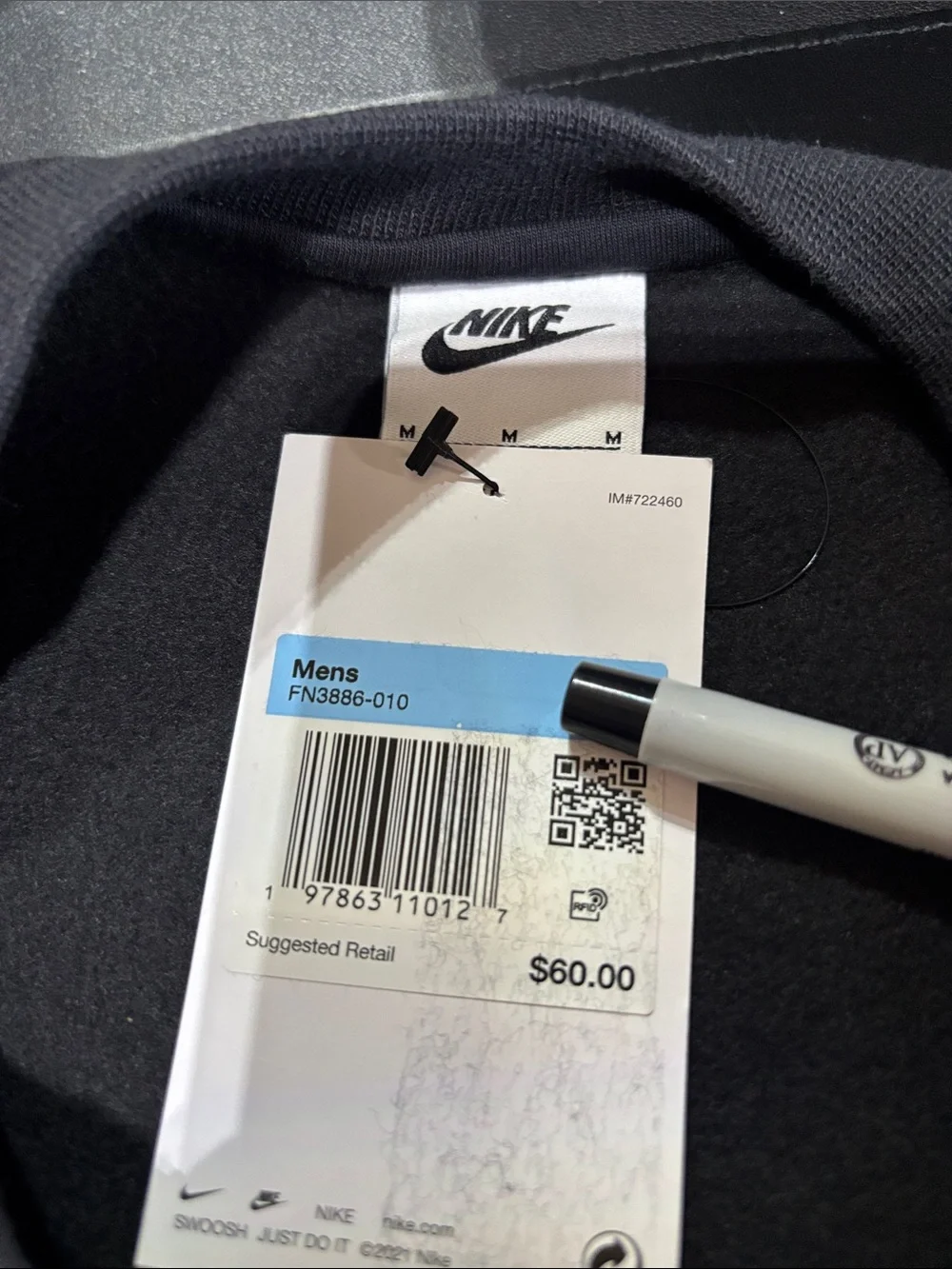 Nike Pullover sweatshirt, fleece lined ,embroidered logo,rib knit cuffs-waist